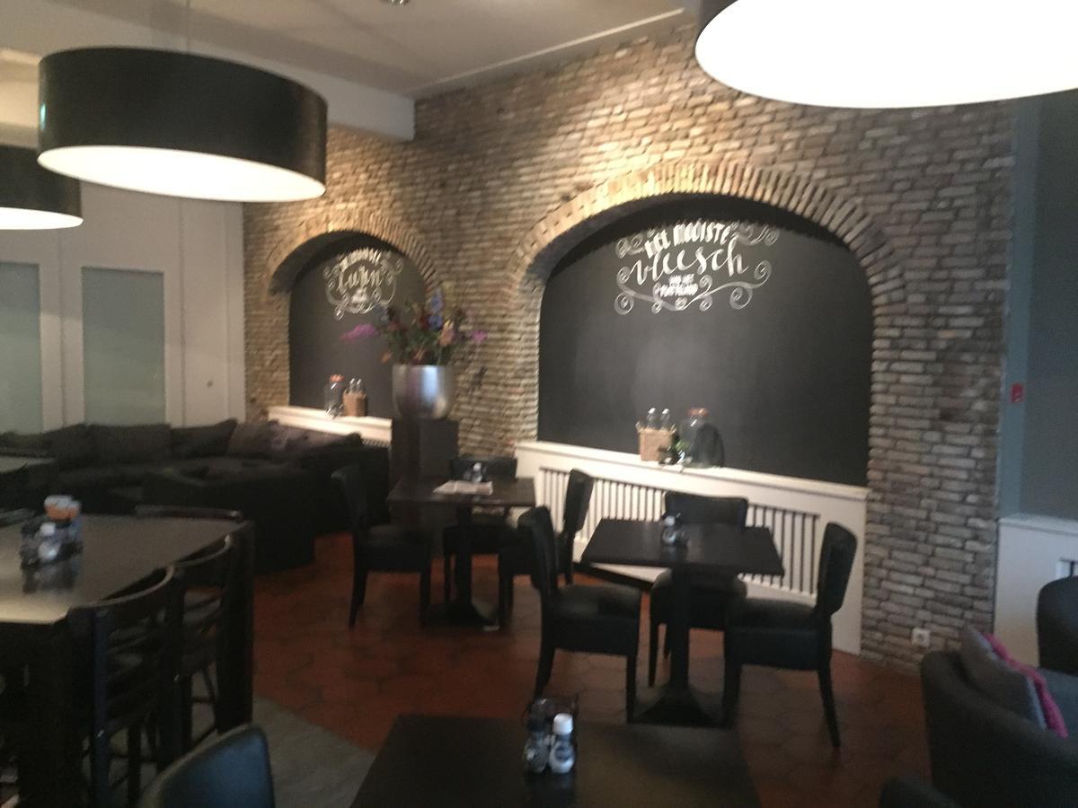 Hôtel Plein 13 à Drunen Extérieur photo